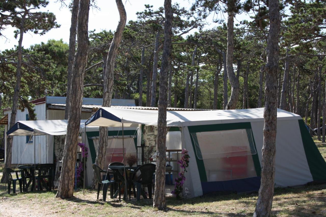 Camping Planik Hotel Razanac Exterior photo
